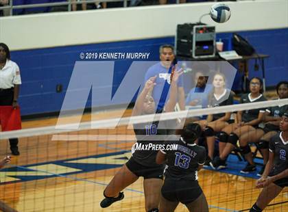 Thumbnail 1 in Waco Connally @ Midlothian photogallery.