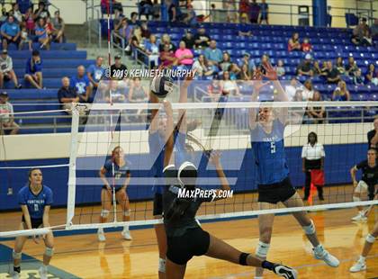 Thumbnail 2 in Waco Connally @ Midlothian photogallery.