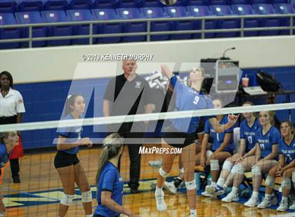 Thumbnail 2 in Waco Connally @ Midlothian photogallery.