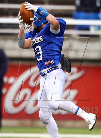 Thumbnail 2 in Dixie vs. Desert Hills (UHSAA 3AA Semifinal) photogallery.