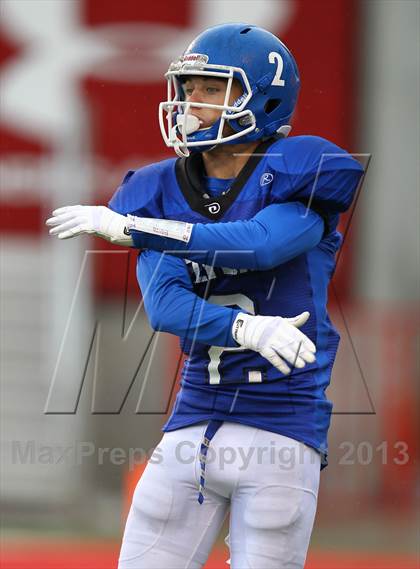 Thumbnail 2 in Dixie vs. Desert Hills (UHSAA 3AA Semifinal) photogallery.