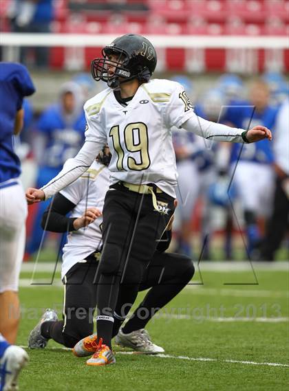 Thumbnail 2 in Dixie vs. Desert Hills (UHSAA 3AA Semifinal) photogallery.