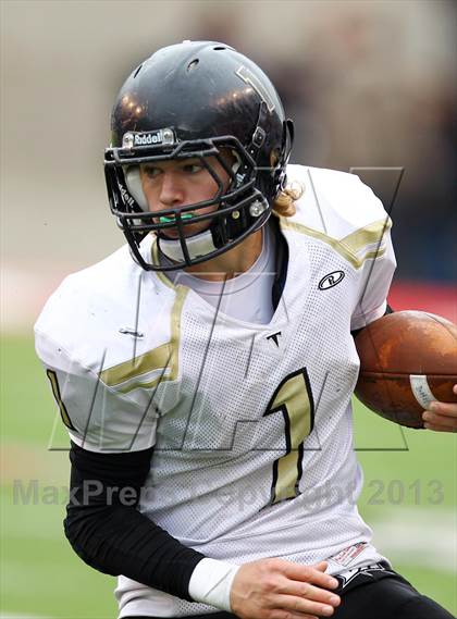 Thumbnail 1 in Dixie vs. Desert Hills (UHSAA 3AA Semifinal) photogallery.