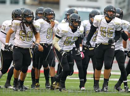Thumbnail 3 in Dixie vs. Desert Hills (UHSAA 3AA Semifinal) photogallery.