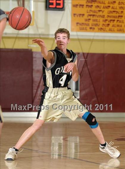 Thumbnail 3 in FR: Golden Sierra @ Encina Prep photogallery.