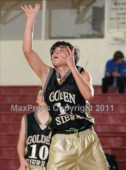 Thumbnail 2 in FR: Golden Sierra @ Encina Prep photogallery.