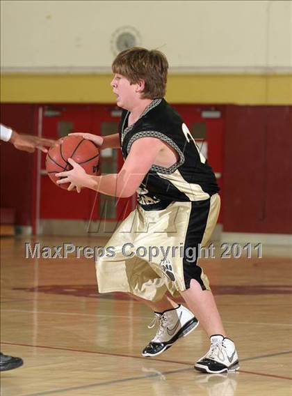 Thumbnail 3 in FR: Golden Sierra @ Encina Prep photogallery.