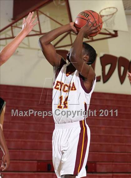 Thumbnail 2 in FR: Golden Sierra @ Encina Prep photogallery.