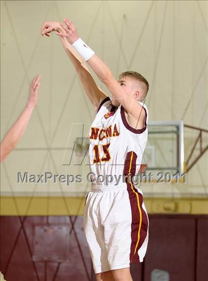 Thumbnail 1 in FR: Golden Sierra @ Encina Prep photogallery.