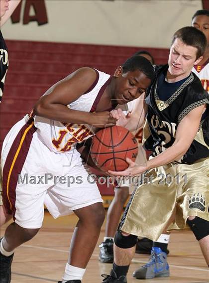 Thumbnail 1 in FR: Golden Sierra @ Encina Prep photogallery.