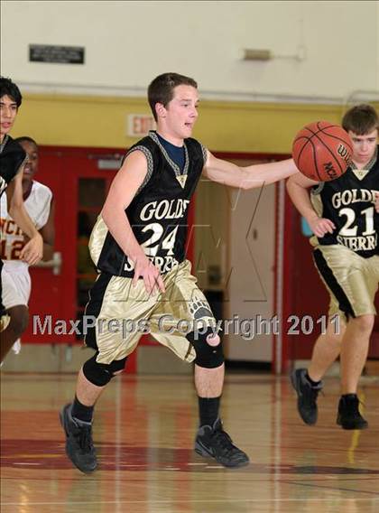 Thumbnail 1 in FR: Golden Sierra @ Encina Prep photogallery.