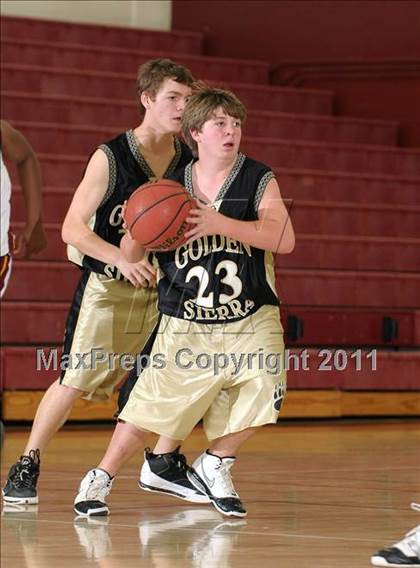 Thumbnail 3 in FR: Golden Sierra @ Encina Prep photogallery.