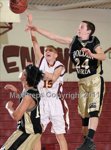 Thumbnail 2 in FR: Golden Sierra @ Encina Prep photogallery.