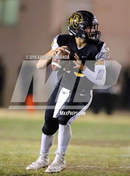 Thumbnail 3 in Garfield @ San Fernando (CIF LACS 1st Round) photogallery.
