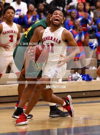 Thumbnail 2 in Notre Dame vs. George Washington Prep (CIF SoCal Regional D3 Round 2) photogallery.