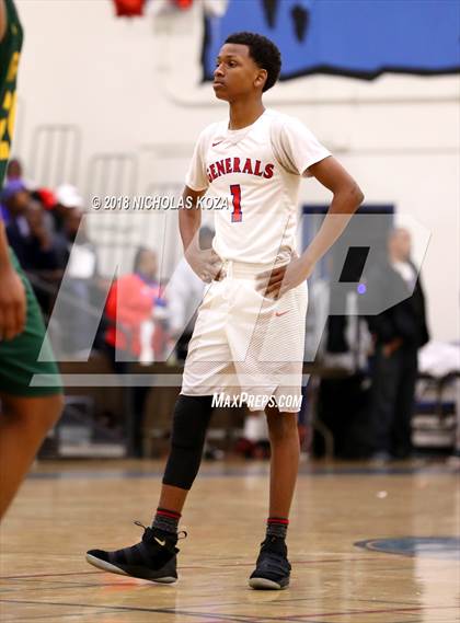 Thumbnail 1 in Notre Dame vs. George Washington Prep (CIF SoCal Regional D3 Round 2) photogallery.