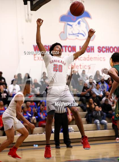 Thumbnail 2 in Notre Dame vs. George Washington Prep (CIF SoCal Regional D3 Round 2) photogallery.