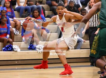 Thumbnail 3 in Notre Dame vs. George Washington Prep (CIF SoCal Regional D3 Round 2) photogallery.