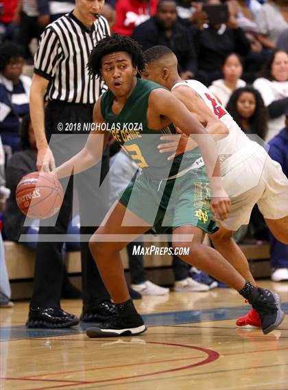 Thumbnail 2 in Notre Dame vs. George Washington Prep (CIF SoCal Regional D3 Round 2) photogallery.