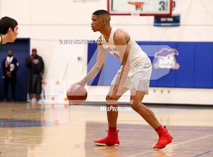 Thumbnail 3 in Notre Dame vs. George Washington Prep (CIF SoCal Regional D3 Round 2) photogallery.