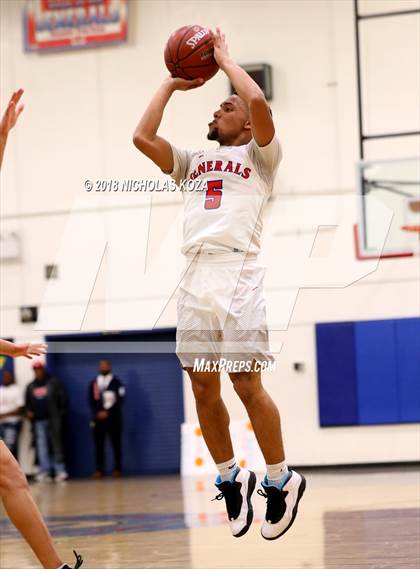 Thumbnail 2 in Notre Dame vs. George Washington Prep (CIF SoCal Regional D3 Round 2) photogallery.