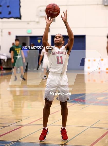 Thumbnail 3 in Notre Dame vs. George Washington Prep (CIF SoCal Regional D3 Round 2) photogallery.