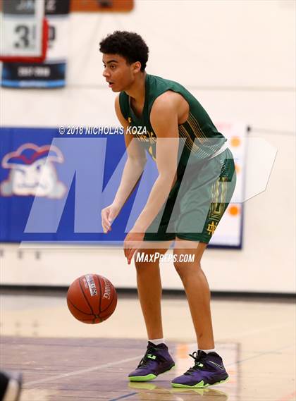 Thumbnail 3 in Notre Dame vs. George Washington Prep (CIF SoCal Regional D3 Round 2) photogallery.