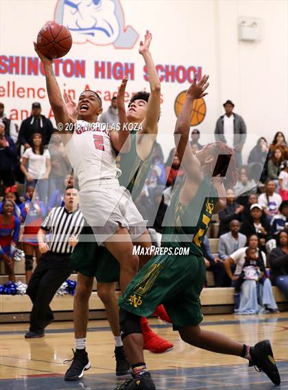 Thumbnail 3 in Notre Dame vs. George Washington Prep (CIF SoCal Regional D3 Round 2) photogallery.