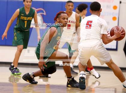 Thumbnail 1 in Notre Dame vs. George Washington Prep (CIF SoCal Regional D3 Round 2) photogallery.