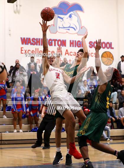 Thumbnail 1 in Notre Dame vs. George Washington Prep (CIF SoCal Regional D3 Round 2) photogallery.