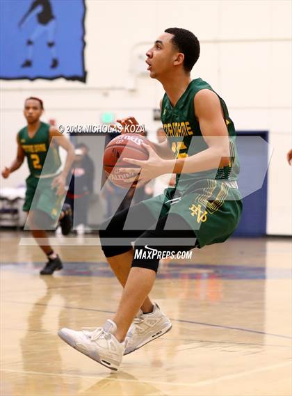 Thumbnail 3 in Notre Dame vs. George Washington Prep (CIF SoCal Regional D3 Round 2) photogallery.