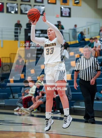 Thumbnail 3 in Decatur Central @ Mooresville photogallery.