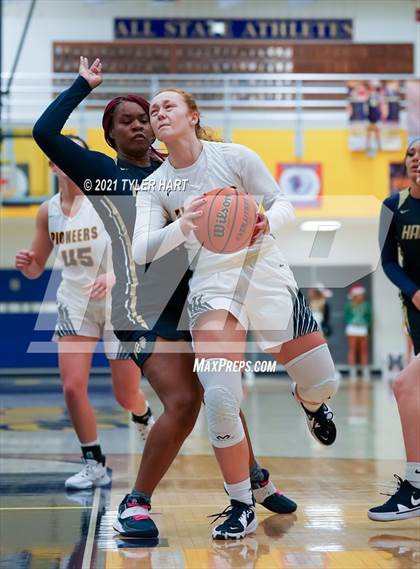 Thumbnail 1 in Decatur Central @ Mooresville photogallery.