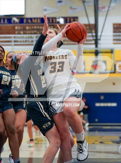 Thumbnail 2 in Decatur Central @ Mooresville photogallery.
