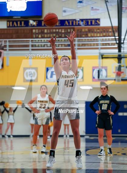 Thumbnail 3 in Decatur Central @ Mooresville photogallery.