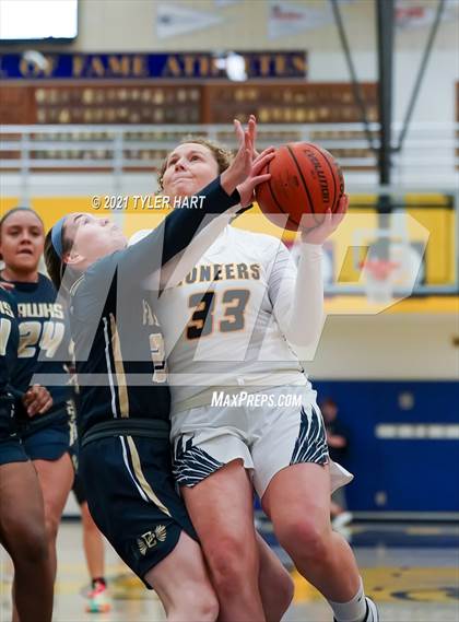 Thumbnail 1 in Decatur Central @ Mooresville photogallery.
