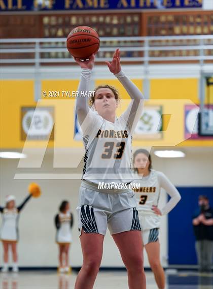 Thumbnail 2 in Decatur Central @ Mooresville photogallery.