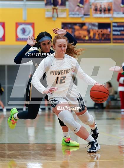 Thumbnail 2 in Decatur Central @ Mooresville photogallery.