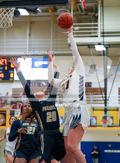Thumbnail 3 in Decatur Central @ Mooresville photogallery.