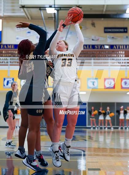 Thumbnail 2 in Decatur Central @ Mooresville photogallery.