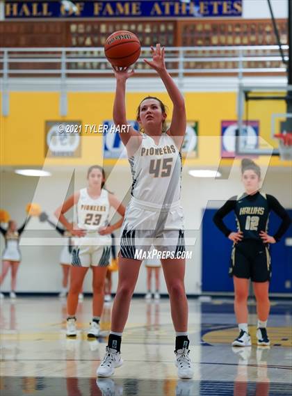 Thumbnail 2 in Decatur Central @ Mooresville photogallery.