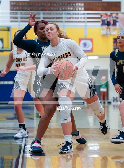Thumbnail 3 in Decatur Central @ Mooresville photogallery.