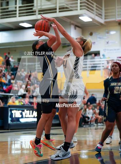 Thumbnail 2 in Decatur Central @ Mooresville photogallery.