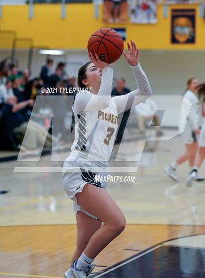 Thumbnail 2 in Decatur Central @ Mooresville photogallery.