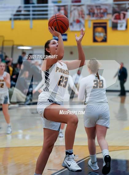 Thumbnail 1 in Decatur Central @ Mooresville photogallery.