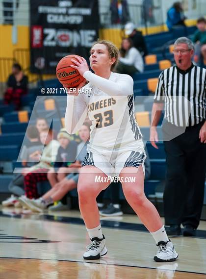 Thumbnail 1 in Decatur Central @ Mooresville photogallery.