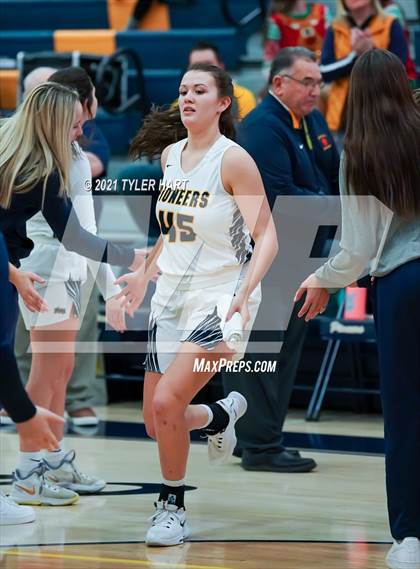 Thumbnail 1 in Decatur Central @ Mooresville photogallery.