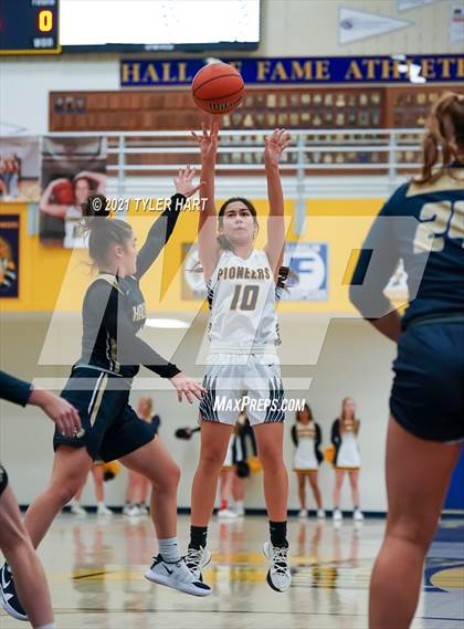 Thumbnail 2 in Decatur Central @ Mooresville photogallery.