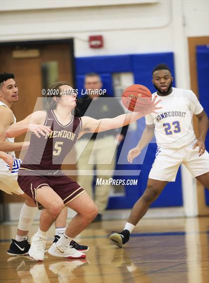 Thumbnail 2 in Irondequoit vs. Mendon (Section V Class1A Semifinal) photogallery.