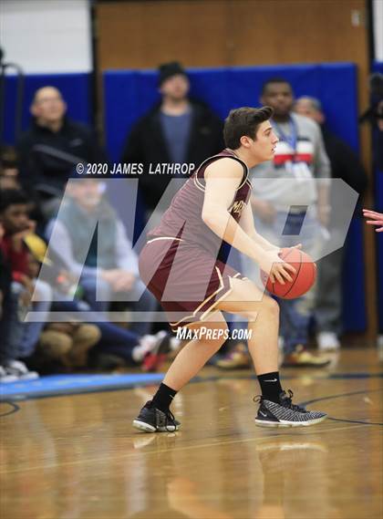 Thumbnail 2 in Irondequoit vs. Mendon (Section V Class1A Semifinal) photogallery.